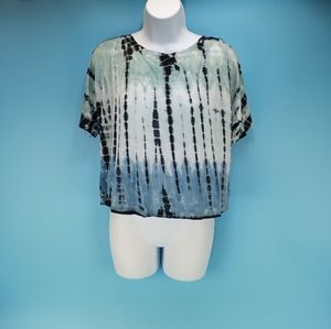 Dreamsicle Junior Size Medium Cropped Tie Dye Short Sleeve Shirt Green Blue Blk